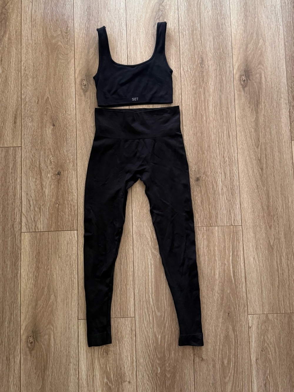 Set Active Sculptflex Box Cut Bra and Leggings in Onyx